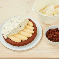 Dr. Oetker Maulwurf Kuchen -Backen Verkaufsgeschäft 1 01 801900 Maulwurfkuchen Handling3 2023 1500x1500 4 jpg 1280x1280