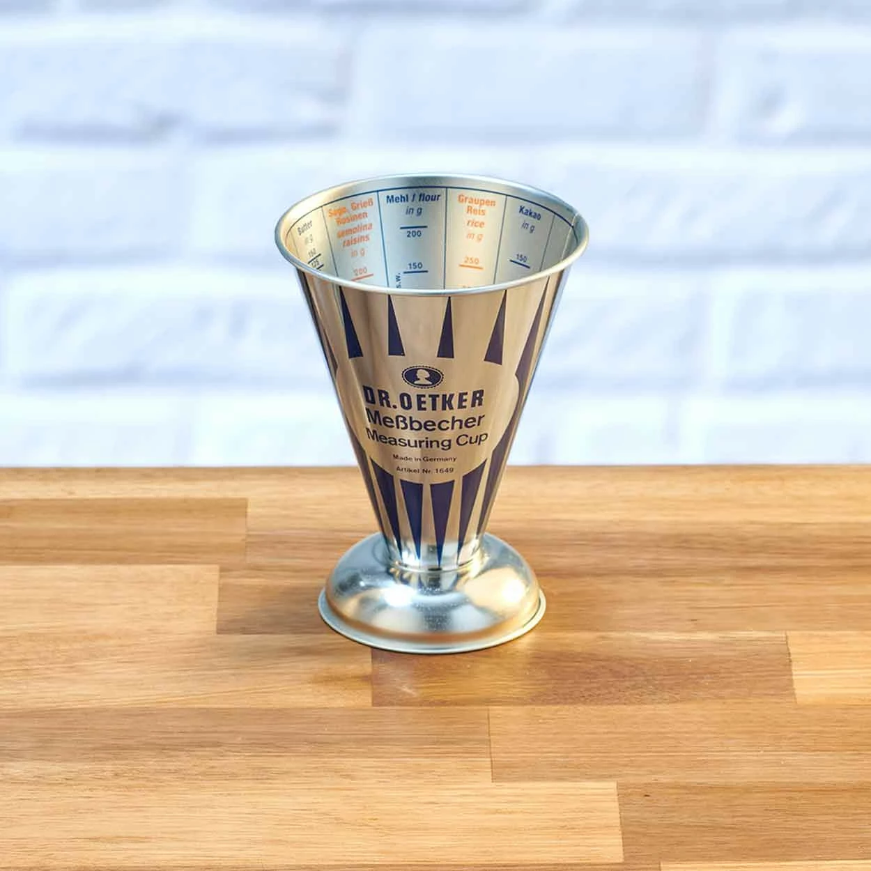 Dr. Oetker Historischer Messbecher Aus Weißblech, 0,5 L 4 Dr. Oetker Historischer Messbecher Aus Weißblech, 0,5 L – Bild 2