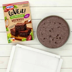 Dr. Oetker LoVE It! Pflanzliche Brownies 6 Dr. Oetker LoVE It! Pflanzliche Brownies -Backen Verkaufsgeschäft A 1 01 950000 LoveIt Brownies 1500x1500 2 1280x1280