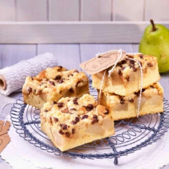 Dr. Oetker Apfel-Streusel Schnitte 14 Dr. Oetker Apfel-Streusel Schnitte -Backen Verkaufsgeschäft A 60 1 01 930000 Apfel Streusel Schnitte 5 1500x1500 jpg 1280x1280