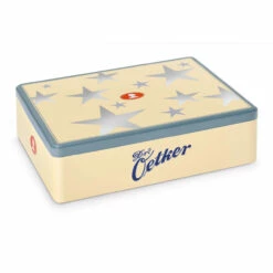Dr. Oetker Gefüllte Keksdose "Winter Outfit" -Backen Verkaufsgeschäft Keksdose Silver Stars 1 1280x1280